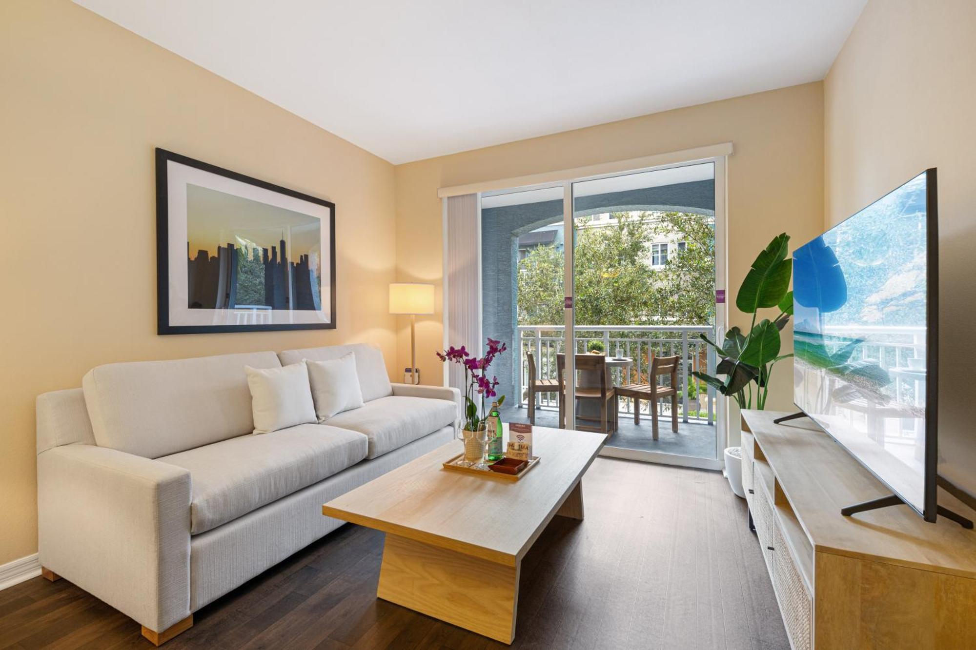 Dharma Home Suites South Miami At Red Road Commons Buitenkant foto