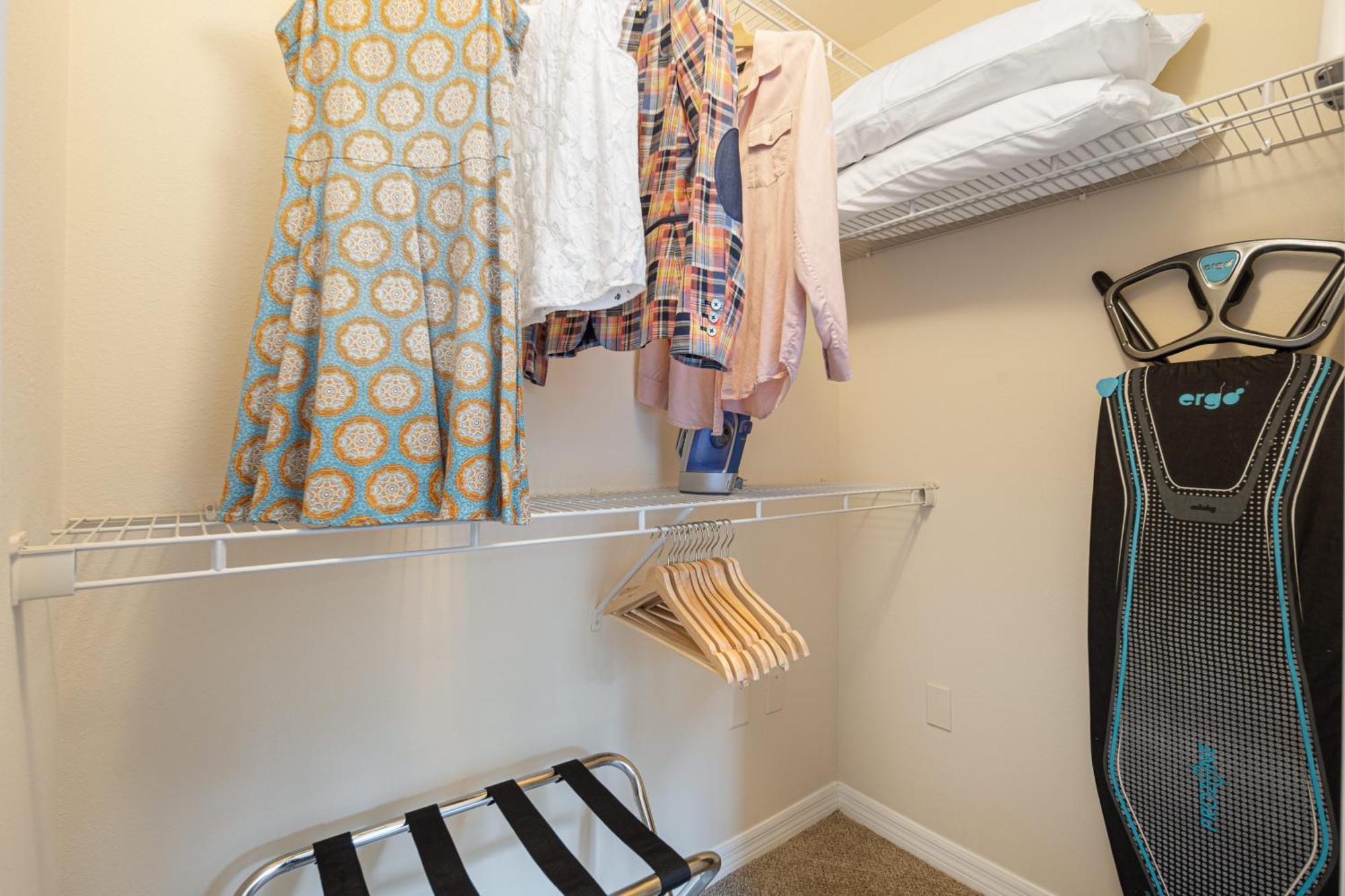 Dharma Home Suites South Miami At Red Road Commons Buitenkant foto