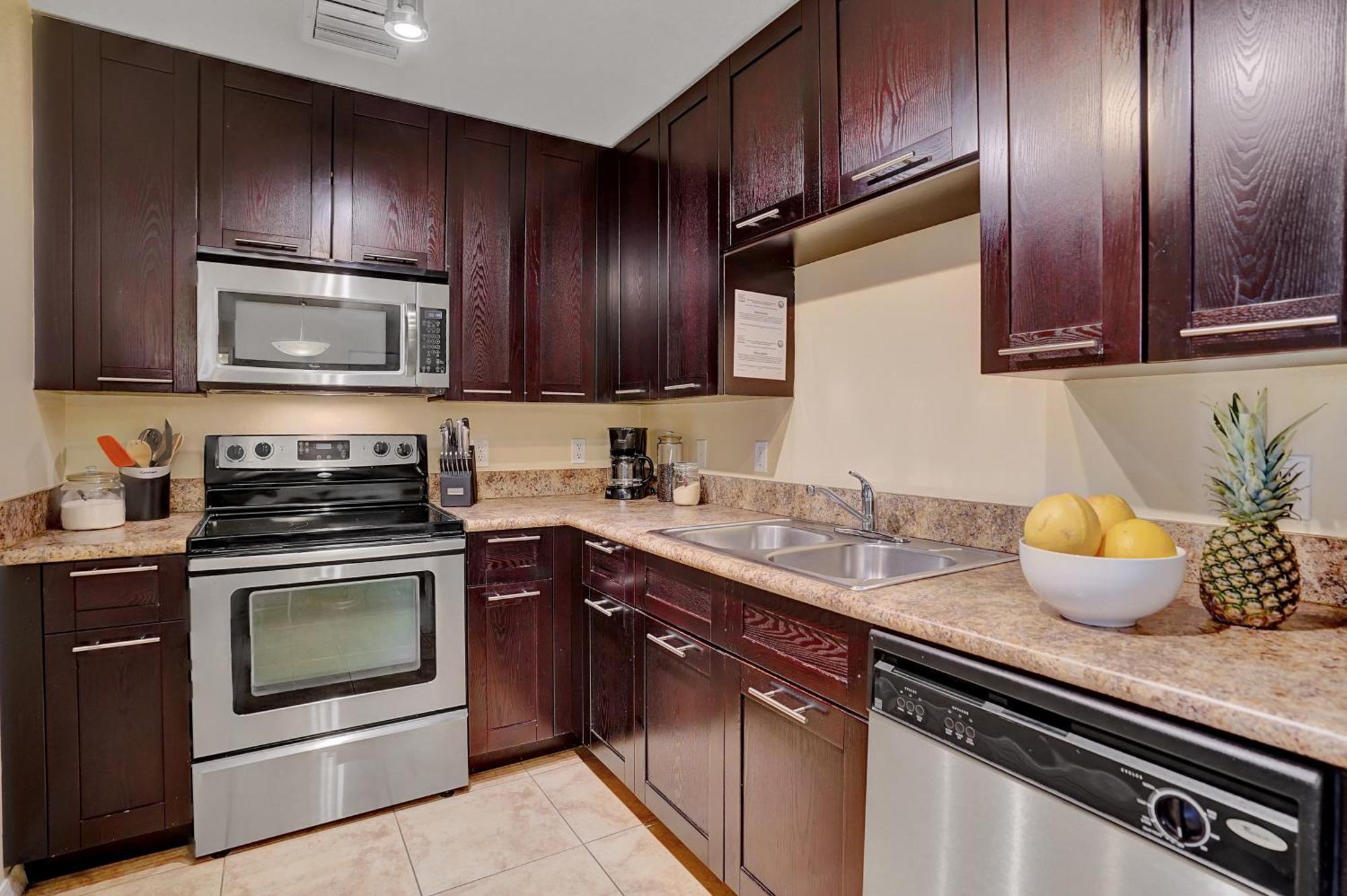 Dharma Home Suites South Miami At Red Road Commons Buitenkant foto